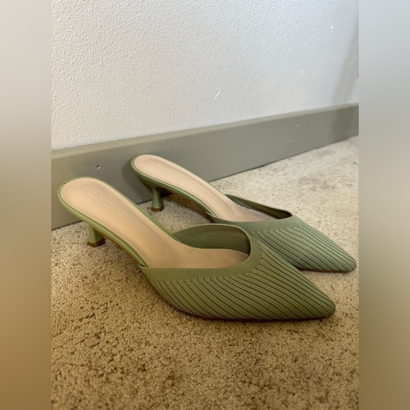 Cuccoo Green Kitten Heal Sandals Pointed Toe Size 40 - Picture 2 of 8